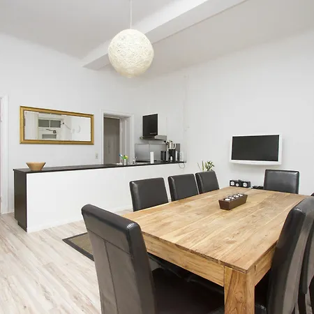In Pankow Apartment